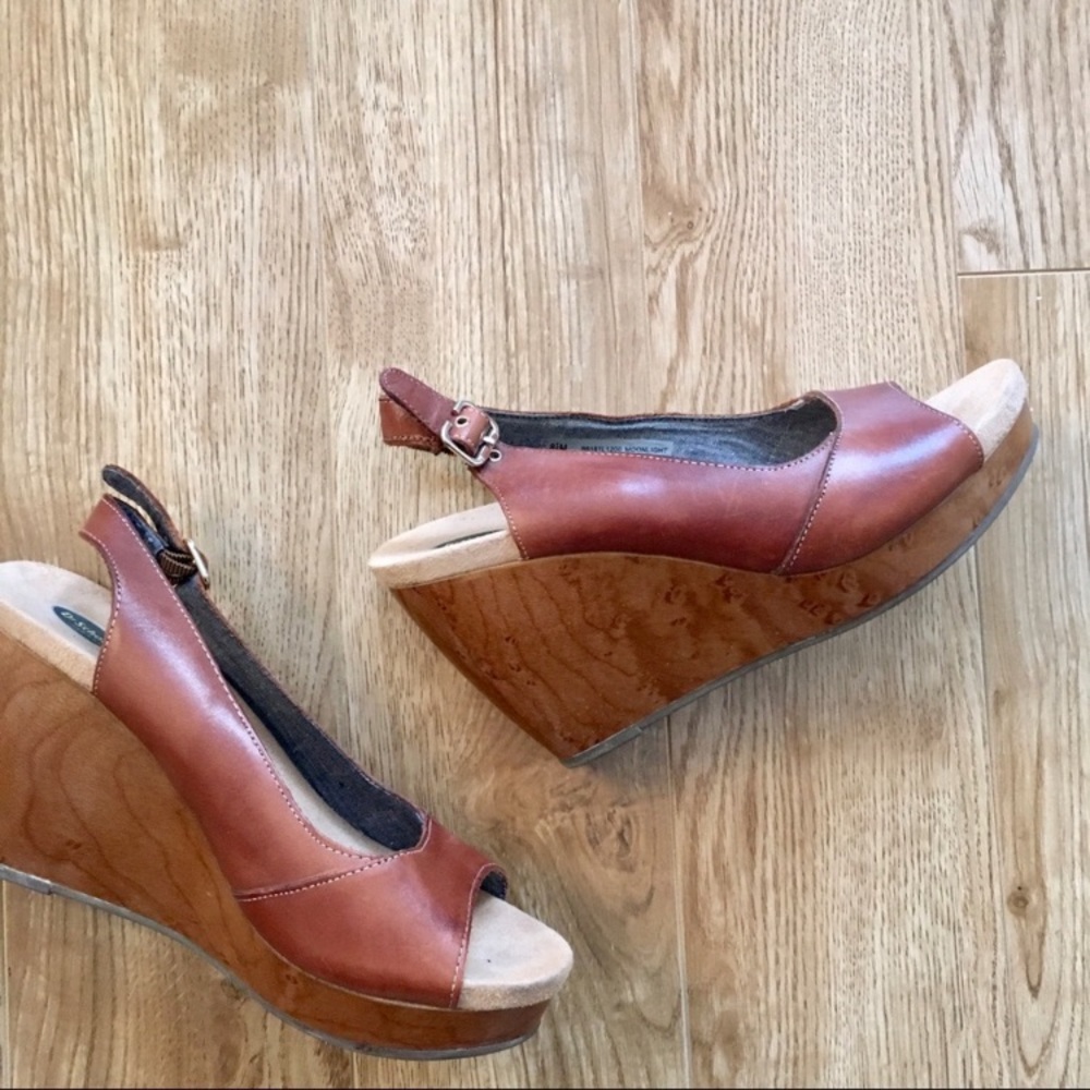 DR SCHOLL'S Leather "Moonlight"  Women's Platform Wedge Shoes in Size 8.5
